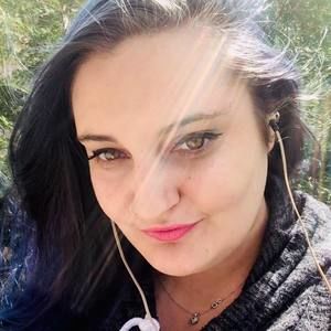 Meet your Posher, Sara-brooke